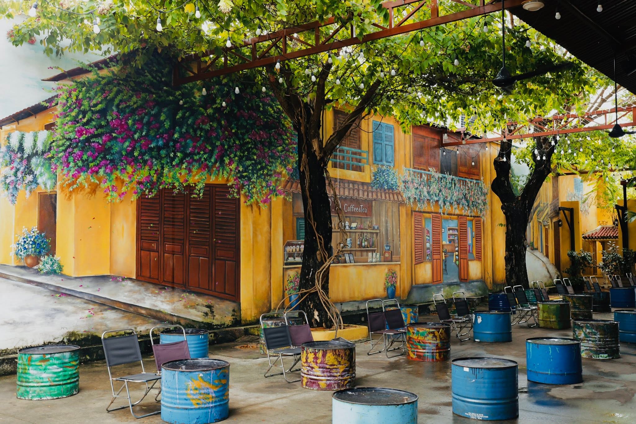 Sân bích họa Hội An